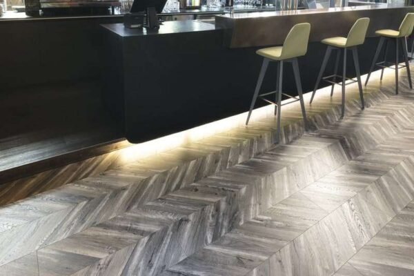 PARQUET 8MM STRATIFIE